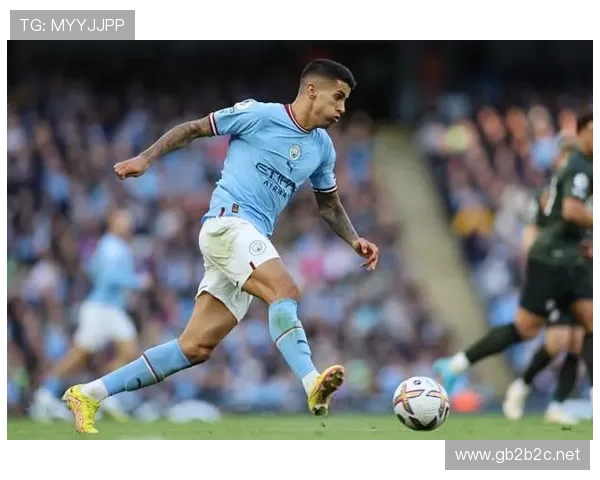 登贝莱vs贝尔：速度型边路爆破手的战术角色差异分析