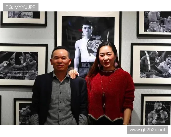 徐灿训练完直接去夜市撸串，自律人设崩了？