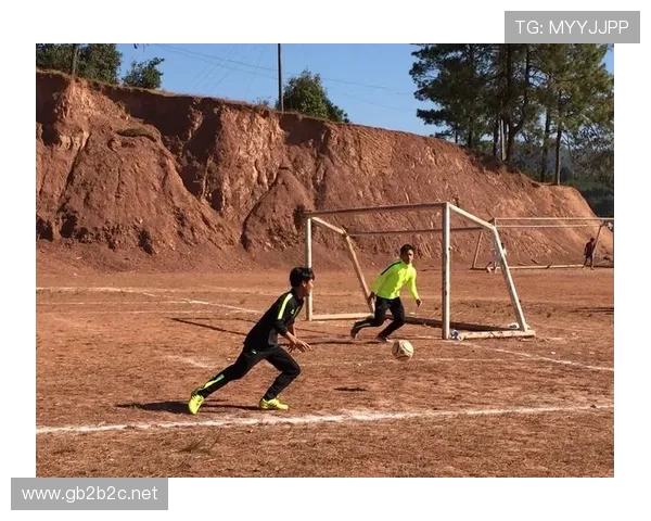 萨卡能花这么大手笔？这简直不是普通足球小伙的生活啊！
